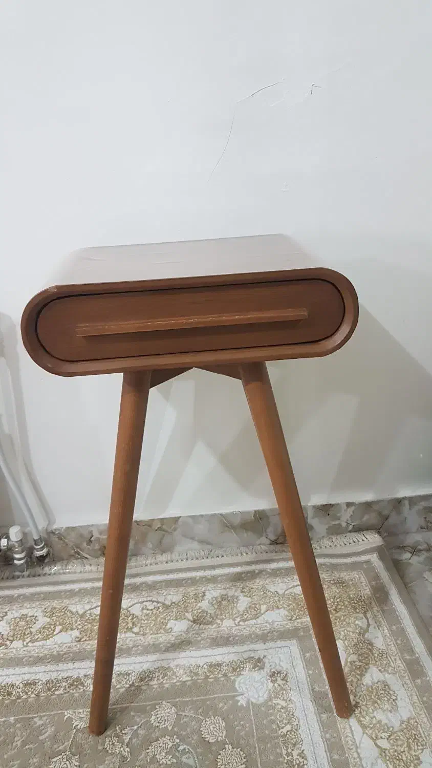 دست دوم|مبلمان خانگی و میز عسلی|مریوان, |دیوار