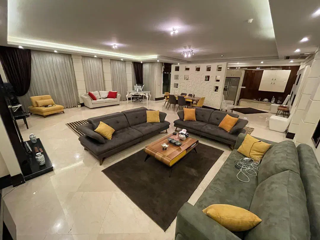 ۲۴۰ کامرانیه طاووس تک واحدی