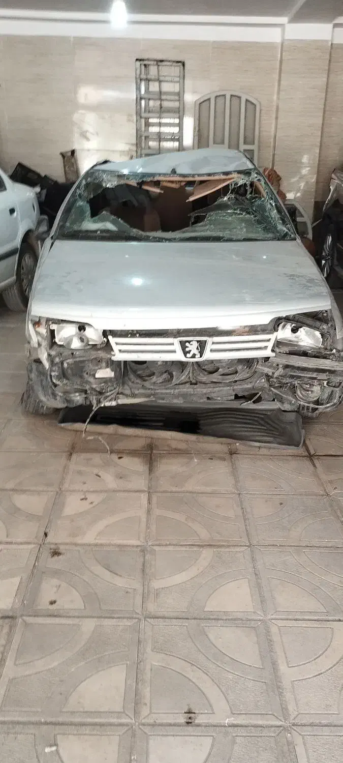 مشاوره و خریدار ماشینهای تصادفی کارشناسی|خودرو سواری و وانت|خرم‌آباد, |دیوار