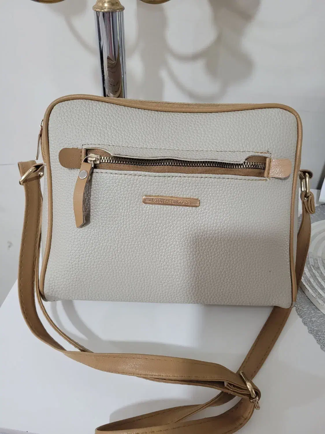 کیف جدیدکارتهران عسلی کرم|کیف، کفش، کمربند|مشهد, هنرور|دیوار