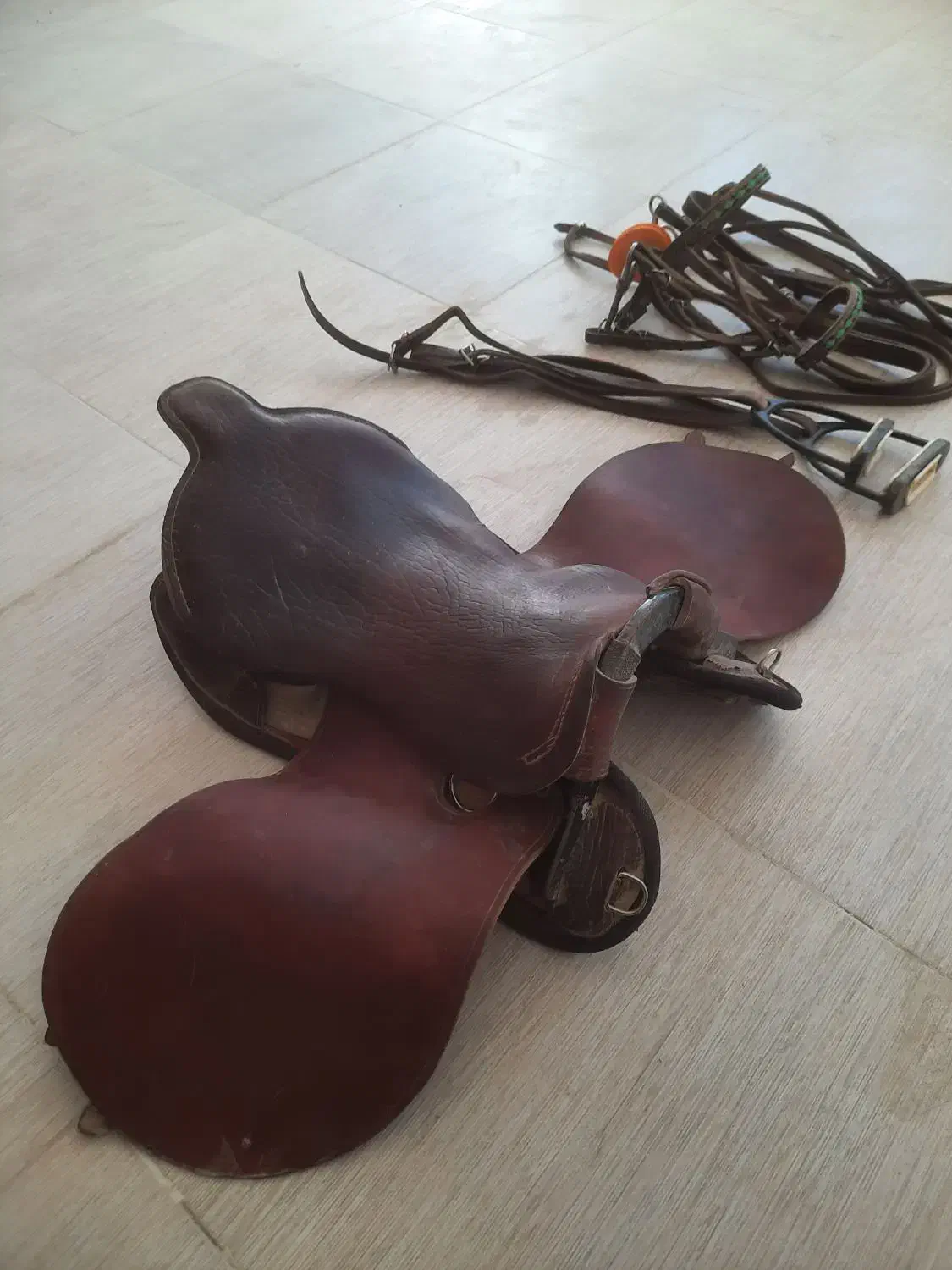 زین ودهنه|اسب و تجهیزات اسبسواری|شهرضا, |دیوار