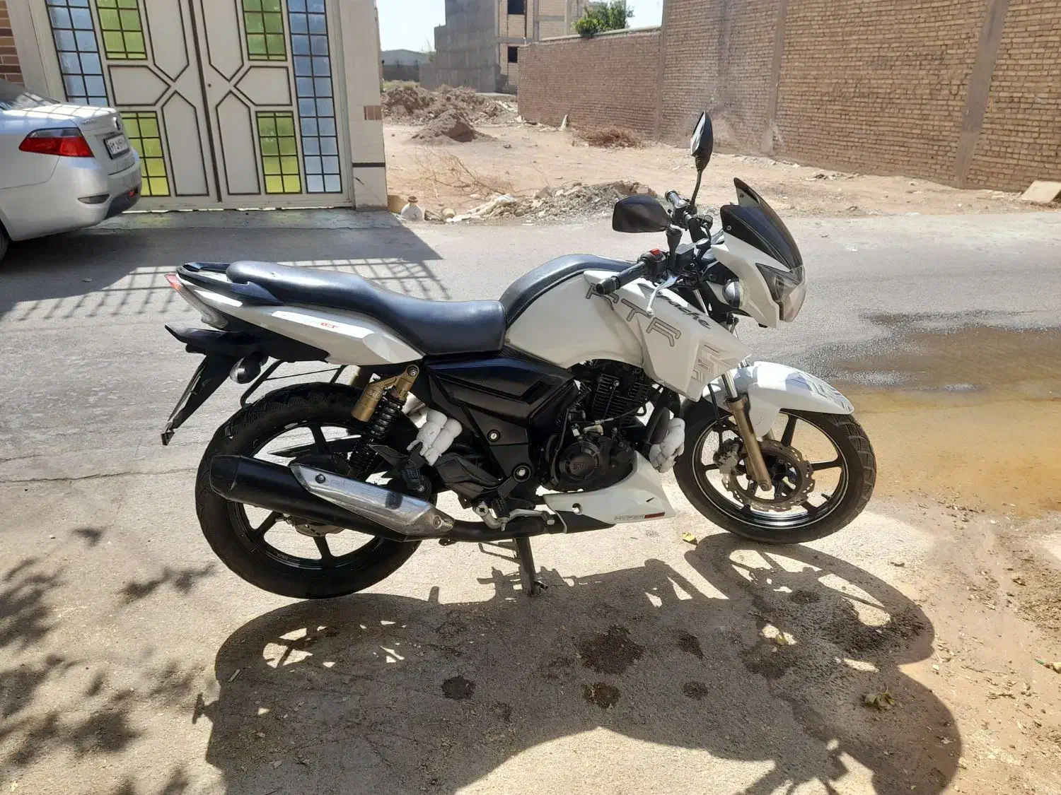 موتور آپاچی ۱۸۰ مدل ۱۳۹۵|موتورسیکلت|میبد, |دیوار