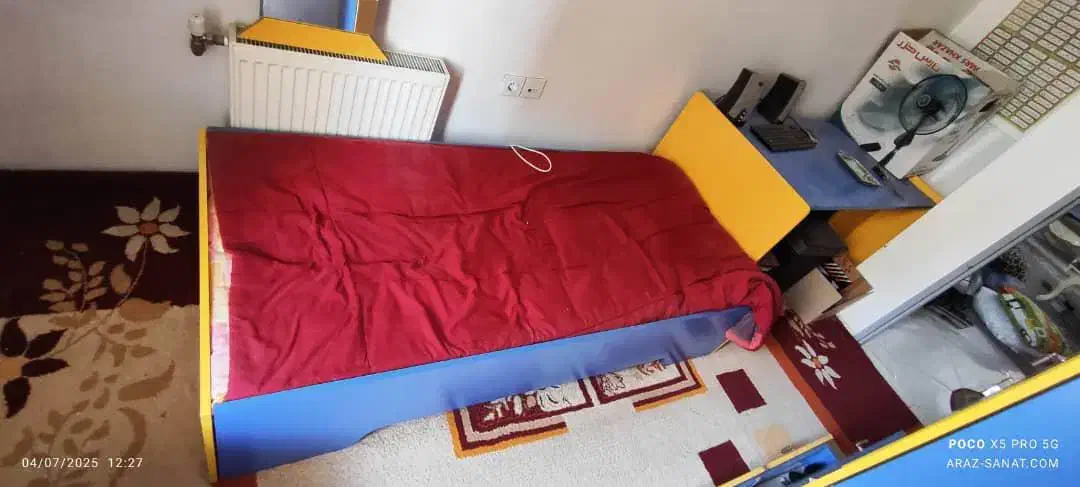 سرویس نوجوان رایگان|تخت و سرویس خواب|اسلامشهر, باغ فیض|دیوار