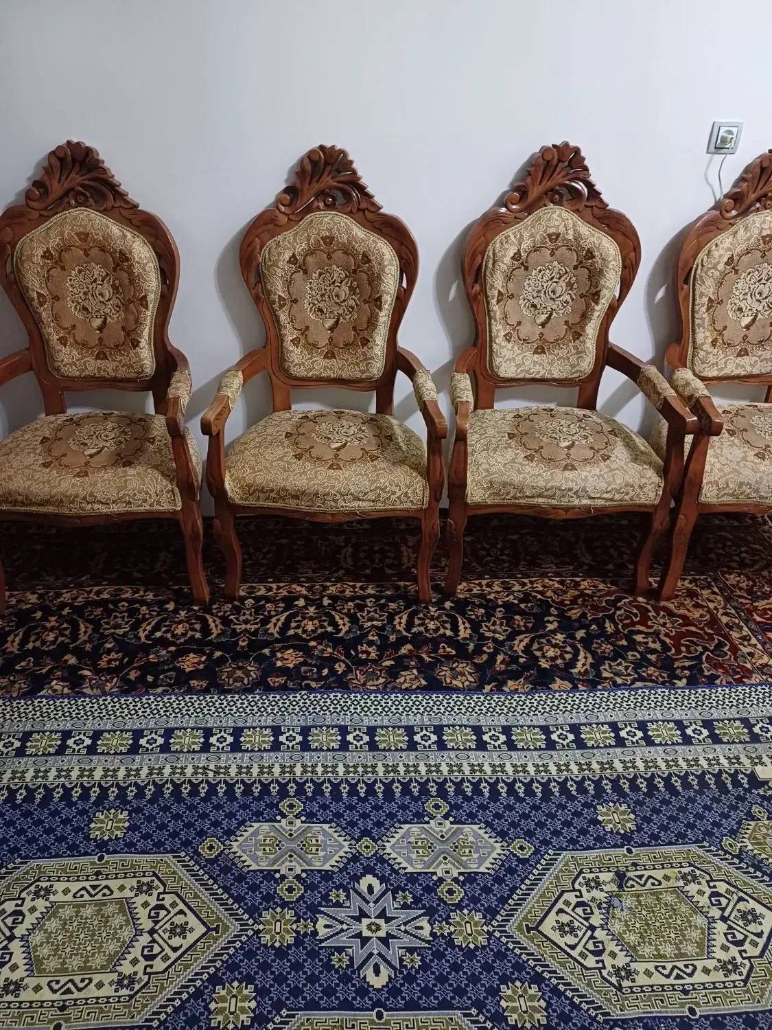 مبلمان|مبلمان خانگی و میز عسلی|بناب, |دیوار