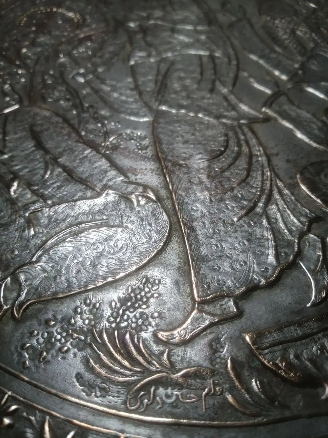 سینی مسی قلم کاری قدیمی. کار دست|کلکسیون اشیاء عتیقه|سبزوار, فرهنگیان|دیوار