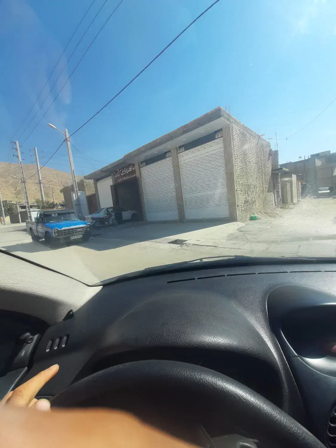 زمین خانه تجاری مسکونی روبه رو پاسگاه کفترک|فروش زمین و ملک کلنگی|شیراز, کفترک|دیوار