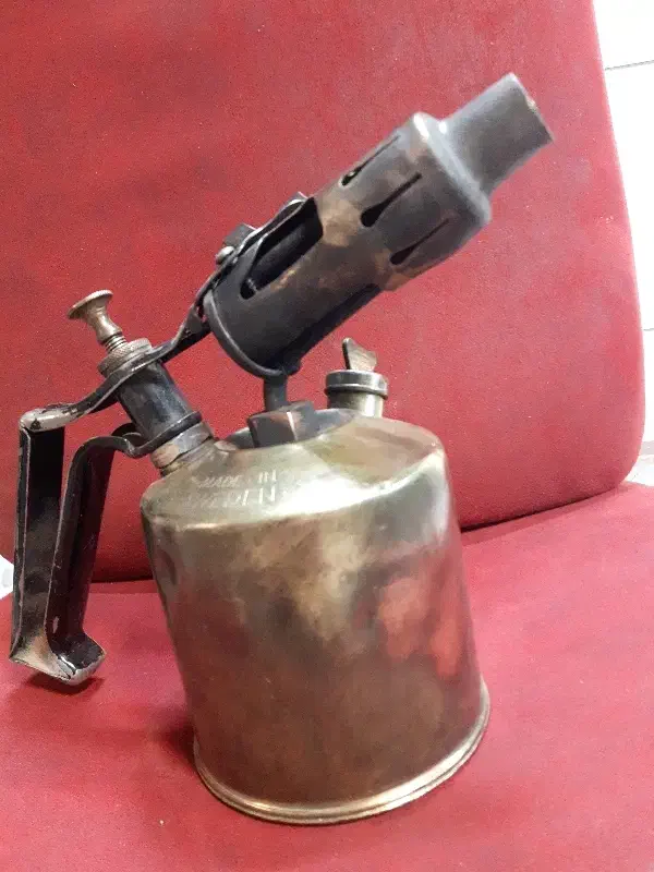 چراغ نفتی پریموس قدیمی سالم|بخاری، هیتر، شومینه|شیراز, فرگاز|دیوار
