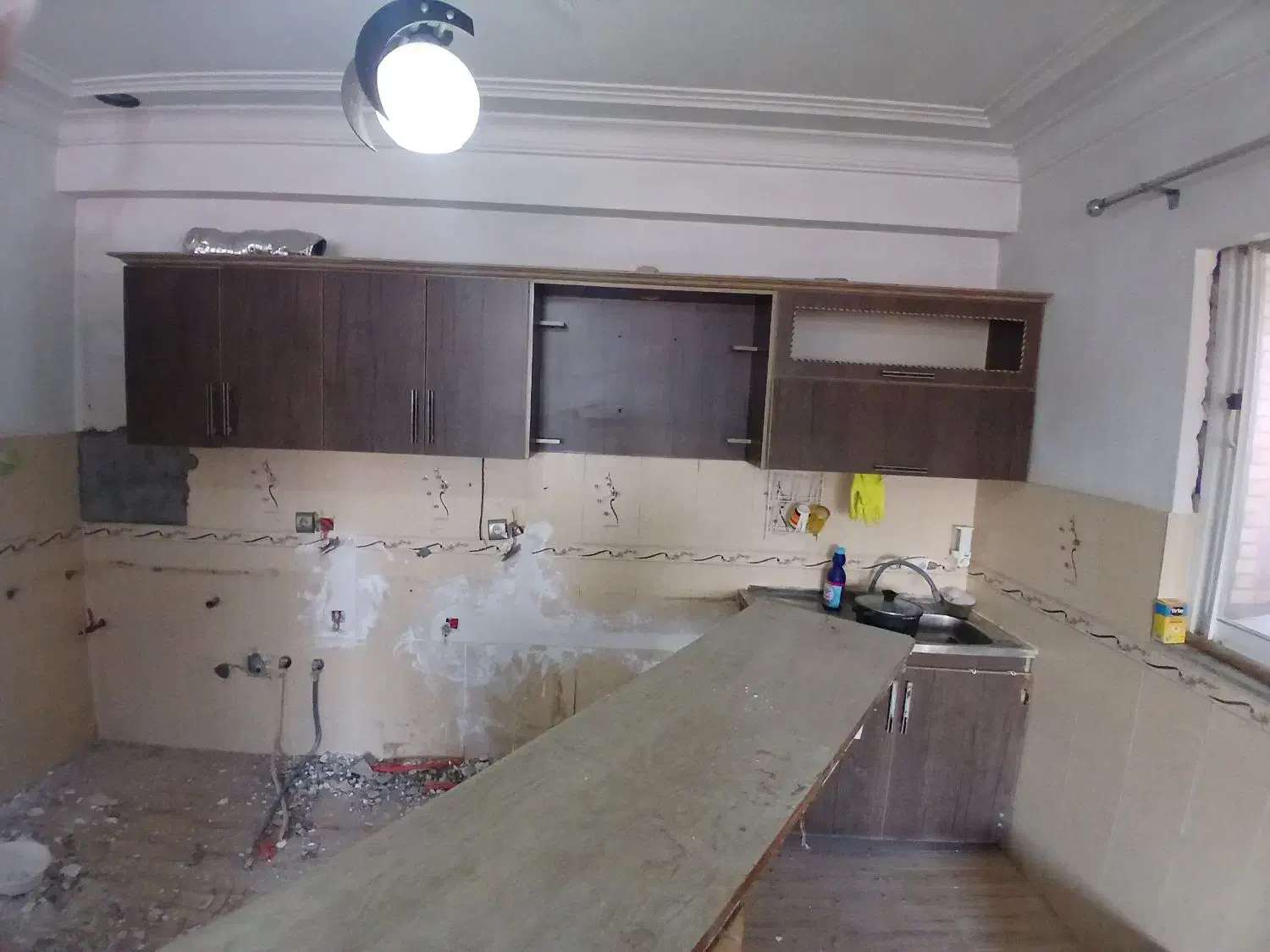 ۴۰۰۰۰۰۰|آب‌چکان و نظم‌دهنده ظروف|سنگر, |دیوار