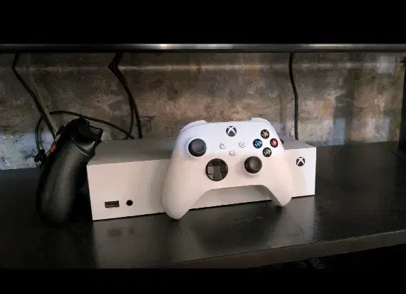 ایکس باکس سری اس|کنسول، بازی ویدئویی و آنلاین|فردیس, شهرک شهید حسینی|دیوار