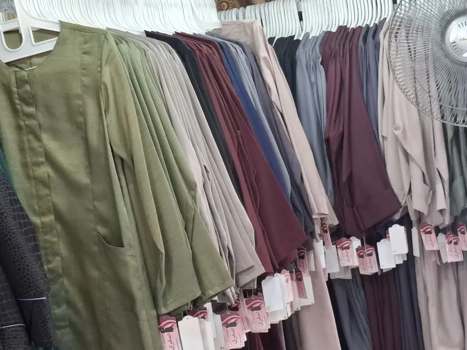 یکی بخر دوتا ببر تمامی مدل مانتو های سایز بزرگ|لباس|رشت, منظریه|دیوار