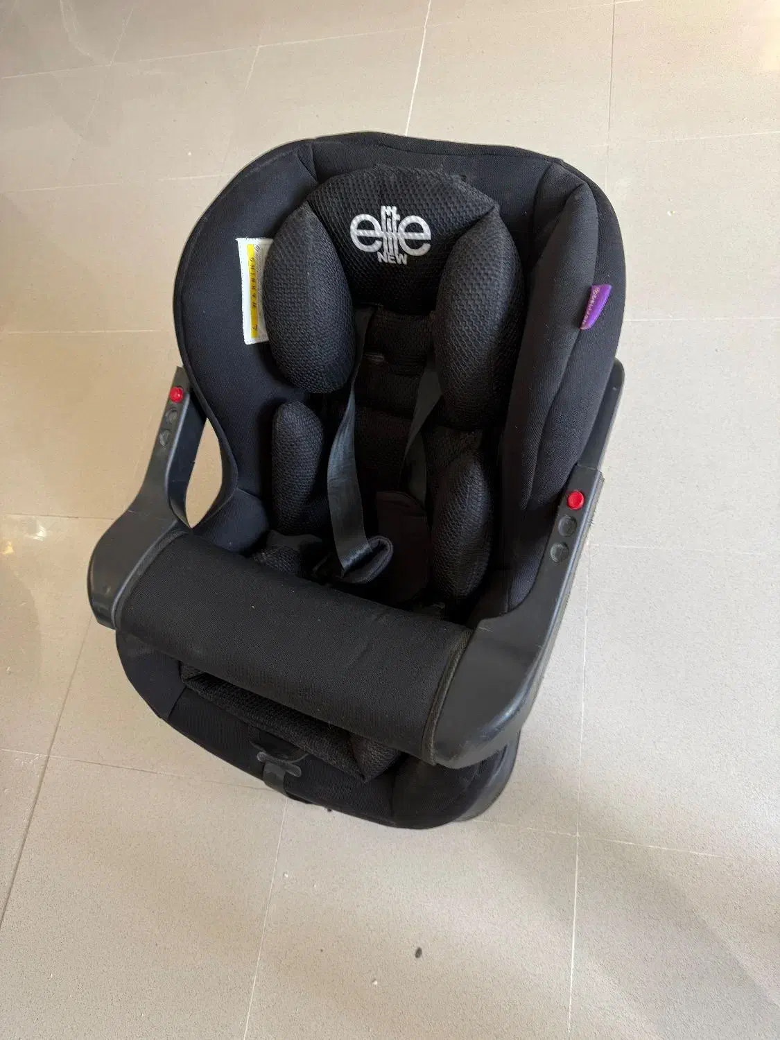 صندلی ماشین کودک|تخت و صندلی بچه|نهاوند, |دیوار