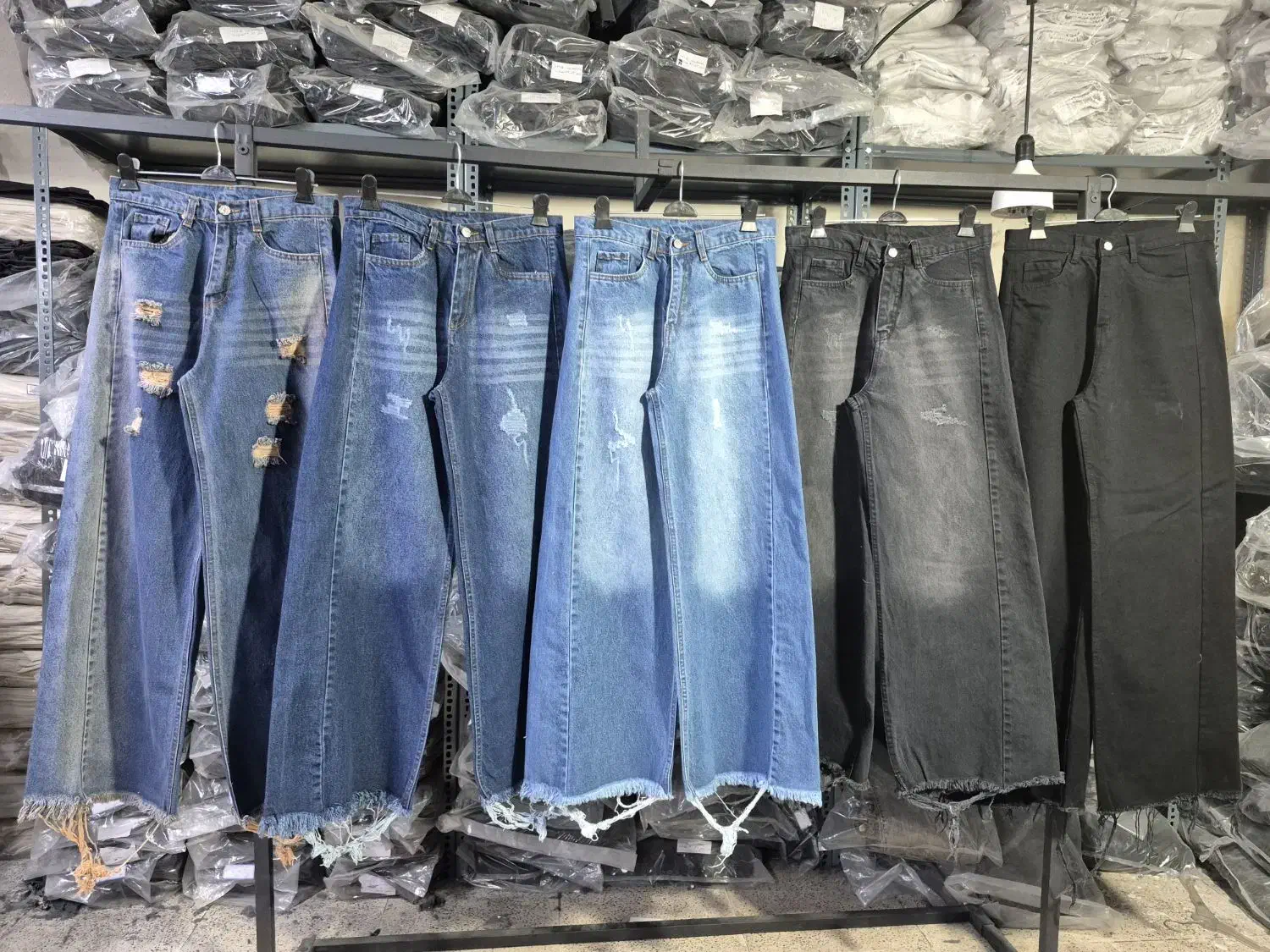 کارخونه  جین|لباس|بندر انزلی, جزیره|دیوار