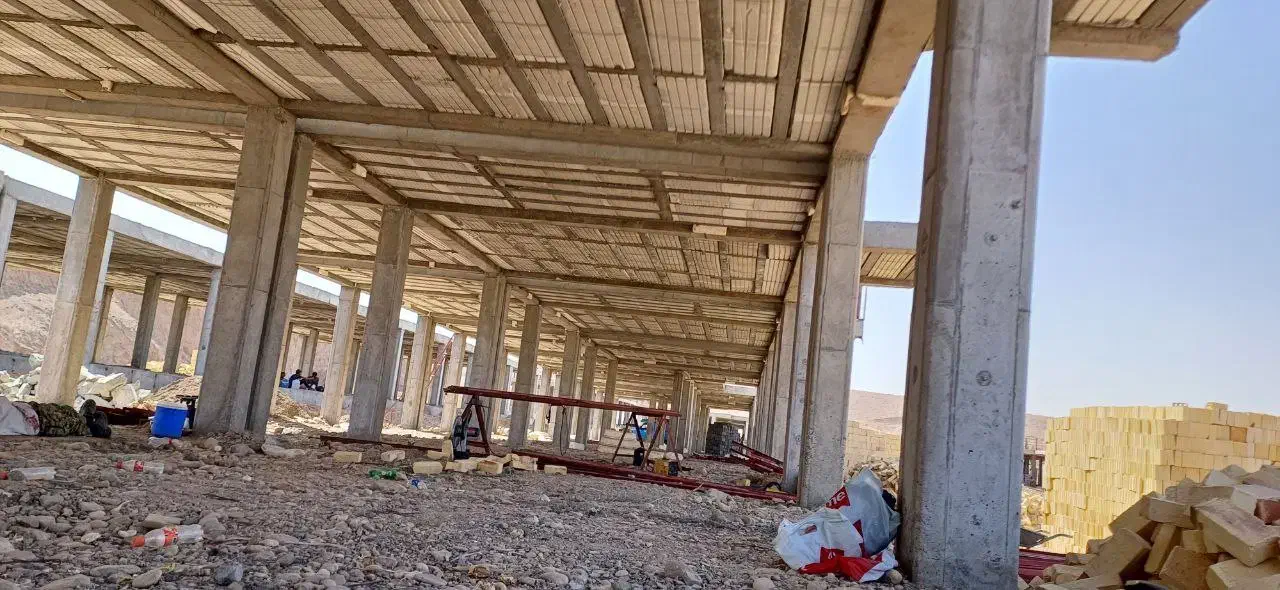 به یک کارگر ساده یا وارد اتباع نیازمندیم|استخدام معماری، عمران و ساختمانی|قم, ژاندارمها|دیوار