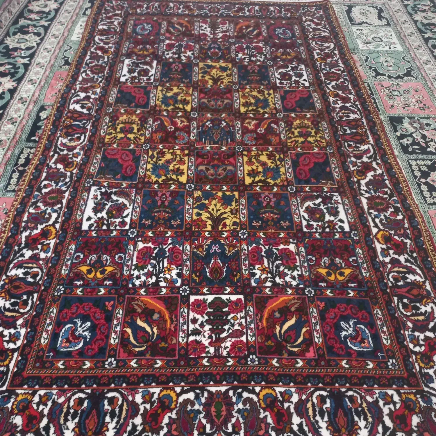 فرش چالشتر|فرش|شهرکرد, |دیوار