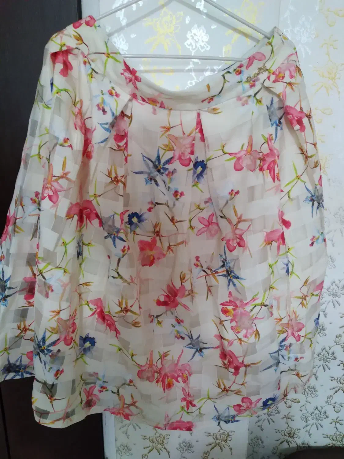 چند مدل لباس و شنل،مناسب مهمانی نامزدی عقد وعروس|لباس|بومهن, |دیوار