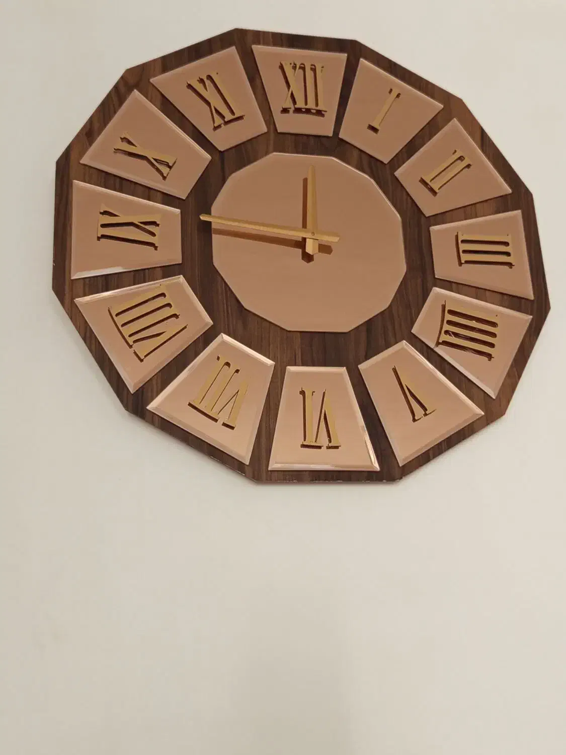 ساعت دیواری|ساعت دیواری و تزئینی|قروه, |دیوار