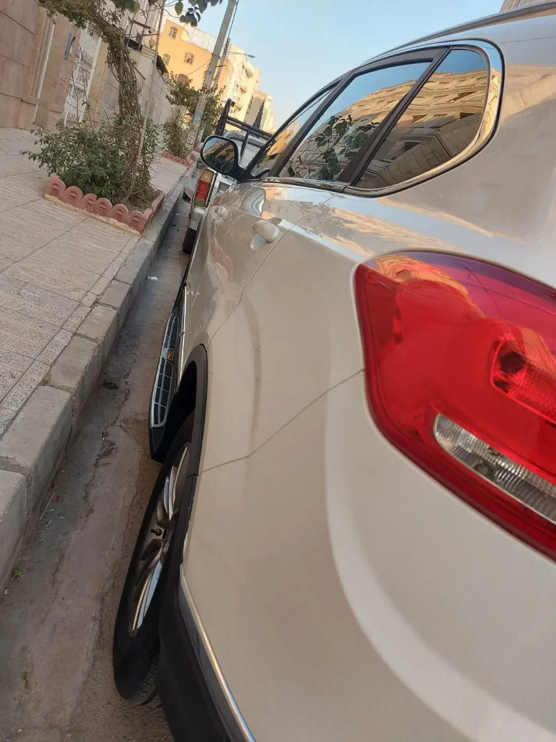 تیگو ۵ ، ۱۴۰۰|خودرو سواری و وانت|کرج, اصفهانی‌ها|دیوار