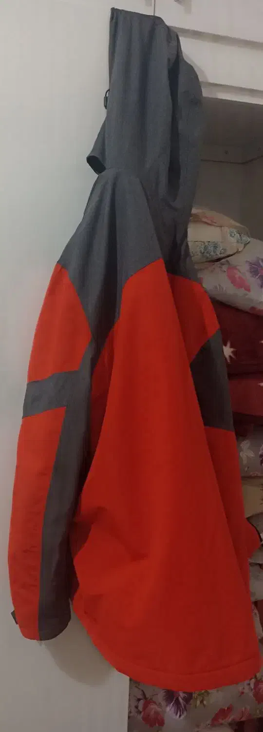 کافشن|لباس|نیشابور, کوی حسینی|دیوار