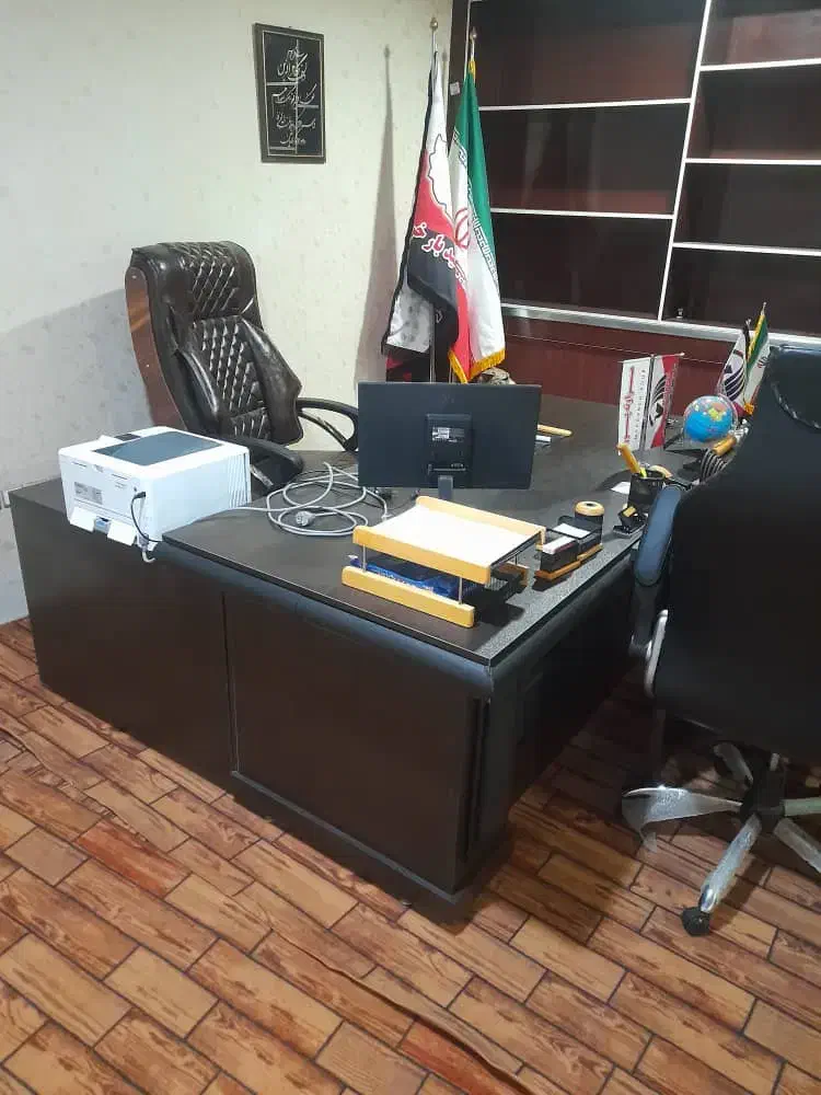 فروش صندلی و میز کنفرانسی در حد نو|مبلمان اداری|خرمشهر, |دیوار