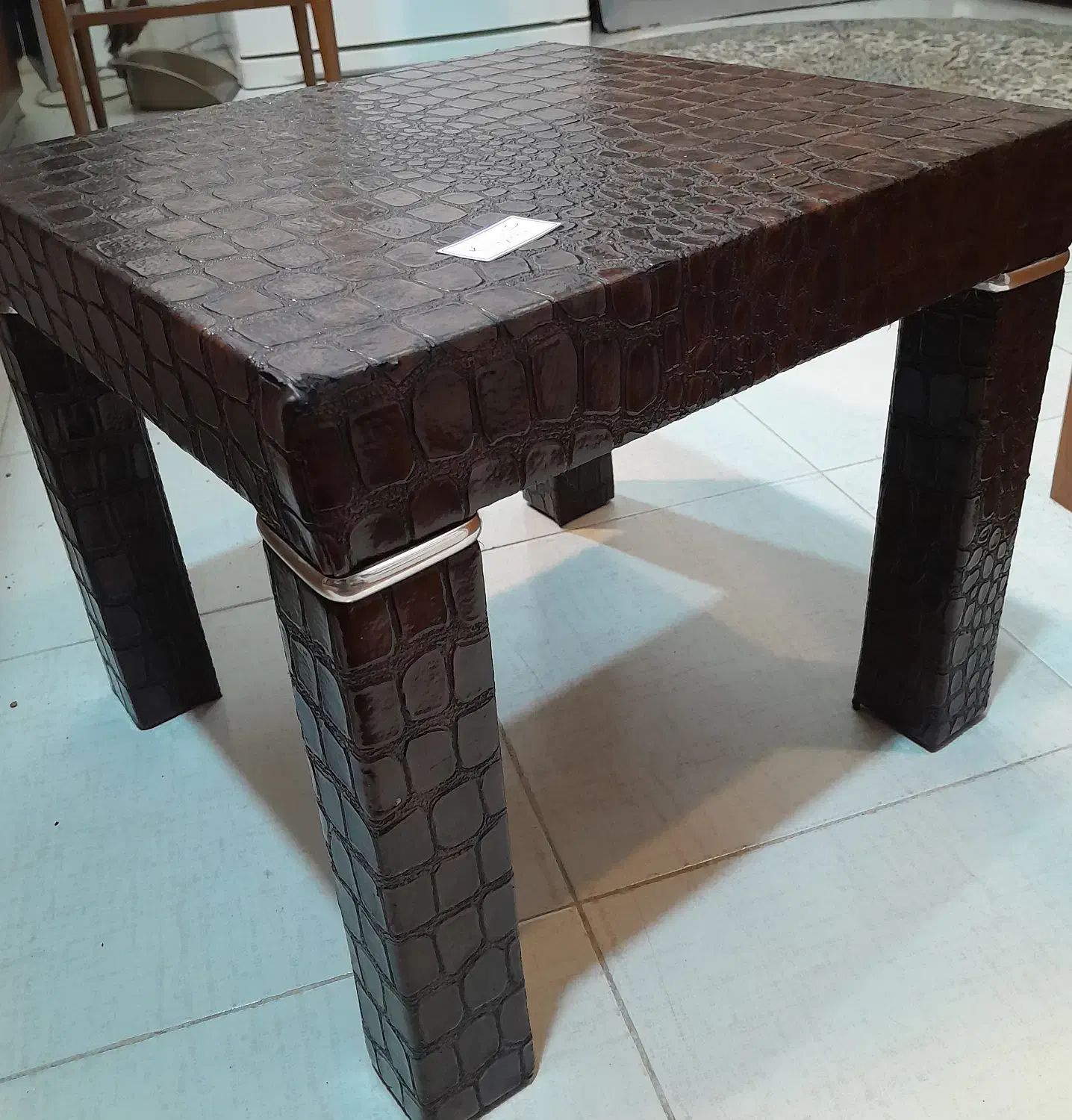 چهارپایه چرمی در حد نو|صندلی و نیمکت|تهران, مجیدآباد|دیوار