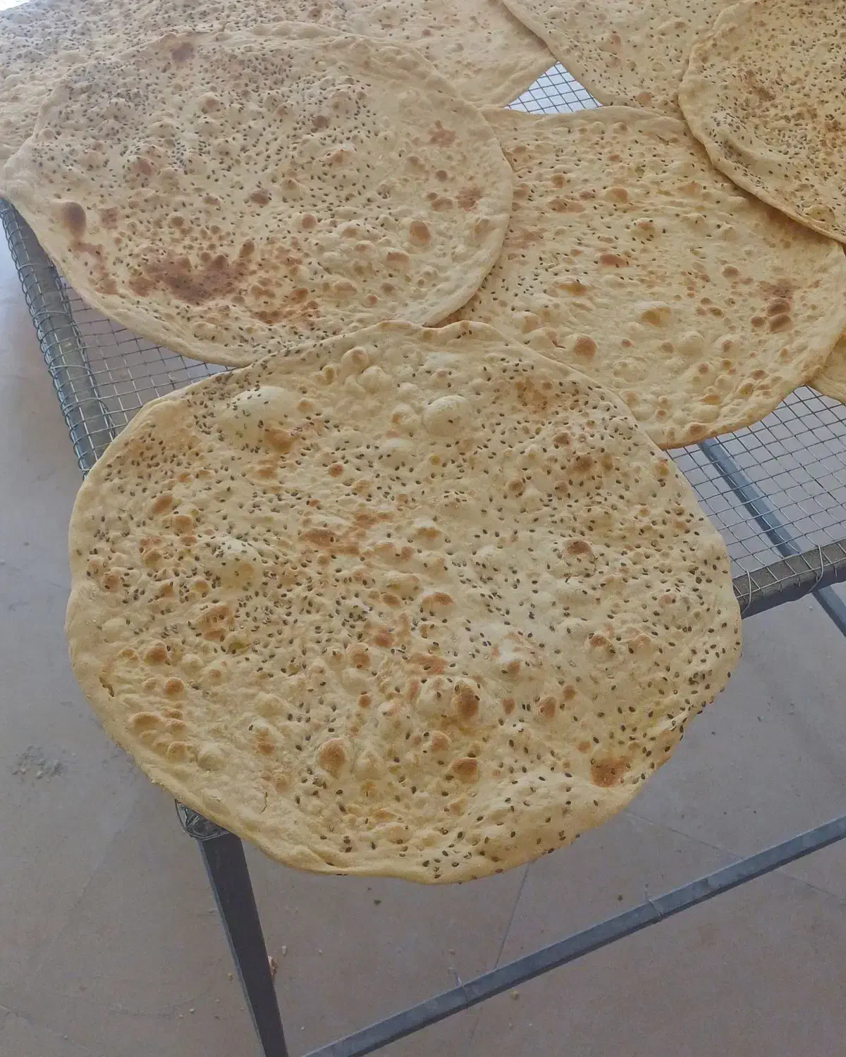 تنور دوار نان خانگی|اجاق گاز و لوازم برقی پخت‌وپز|بروجن, |دیوار