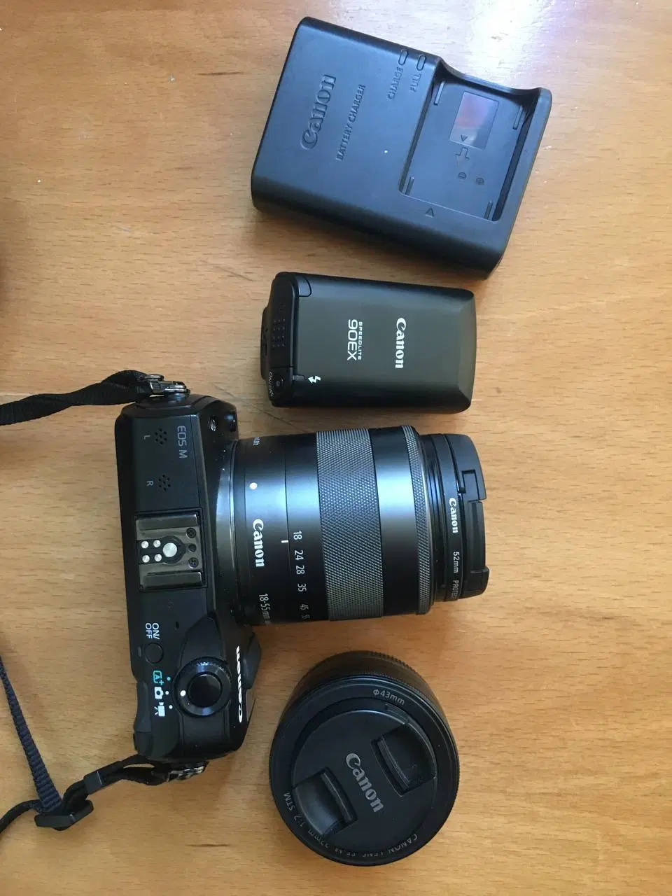 canon eos M|دوربین عکاسی و فیلم‌برداری|تهران, دزاشیب|دیوار