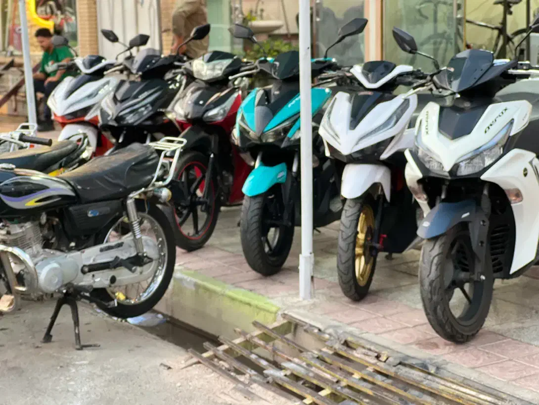 فروش انواع موتورسیکلت ایروکس،کلیک،بیکلاچ،هوندا|موتورسیکلت|رفسنجان, |دیوار