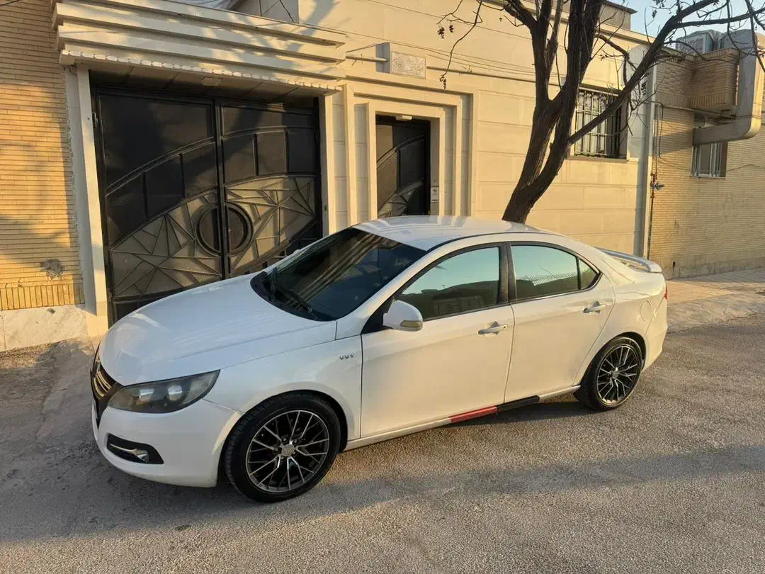 جک j5  دستی|خودرو سواری و وانت|صدرا-فارس, فاز ۱|دیوار