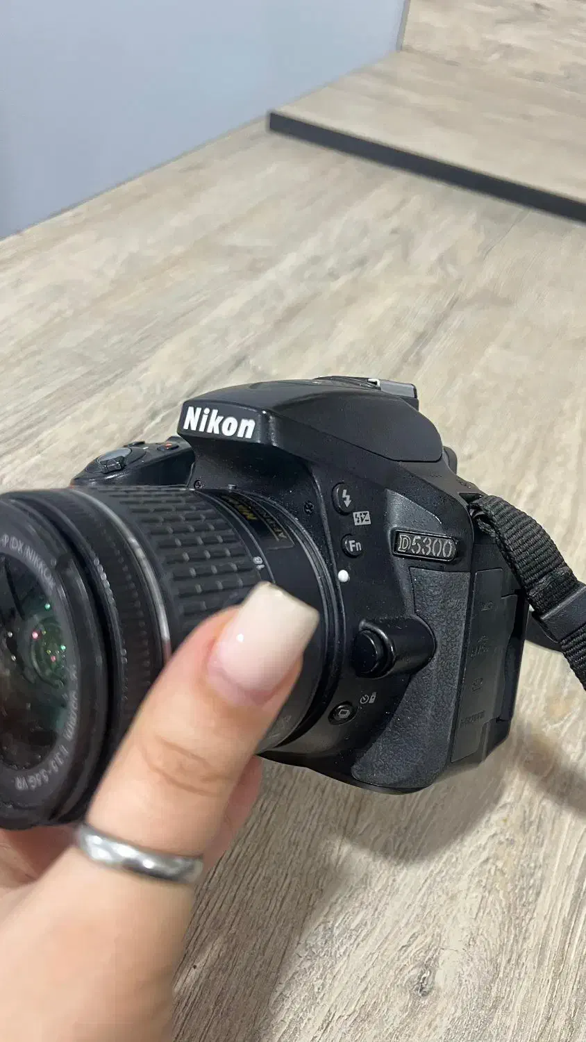 دوربین نیکون D5300|دوربین عکاسی و فیلم‌برداری|آبادان, |دیوار