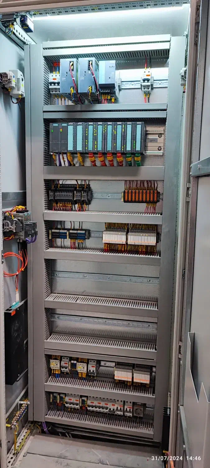 تابلو برق/پی ال سی/برقکار/برنامه نویس PLC/برق صنعت|ماشینآلات صنعتی|اصفهان, باغ فدک|دیوار