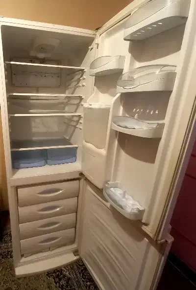 یخچال و فریزر سالم و تمیز برفاب|یخچال و فریزر|شاهین‌شهر, شهرک گلدیس|دیوار