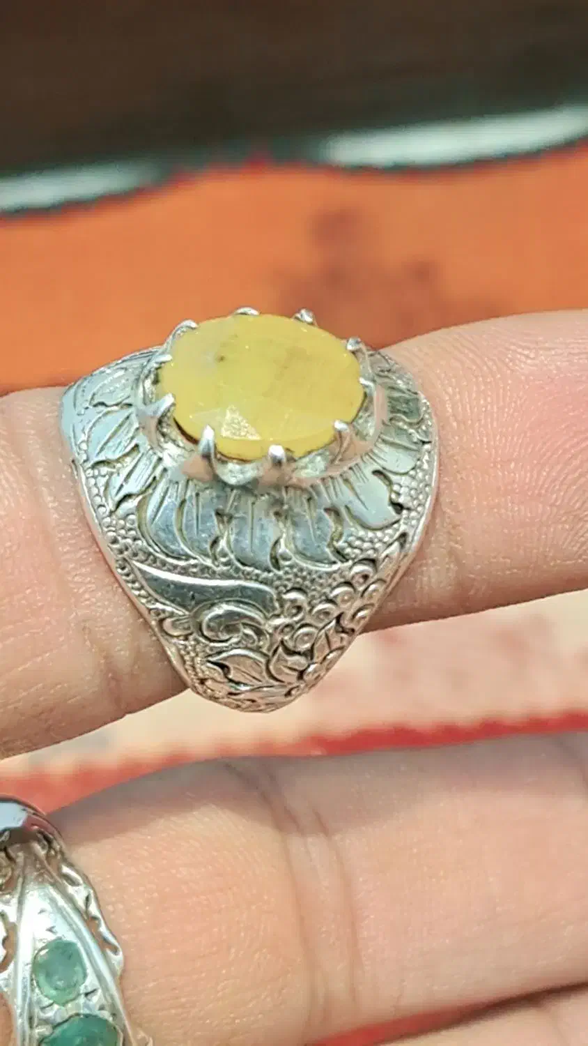 انگشتر یاغوت زرد|جواهرات|اصفهان, چرخاب|دیوار