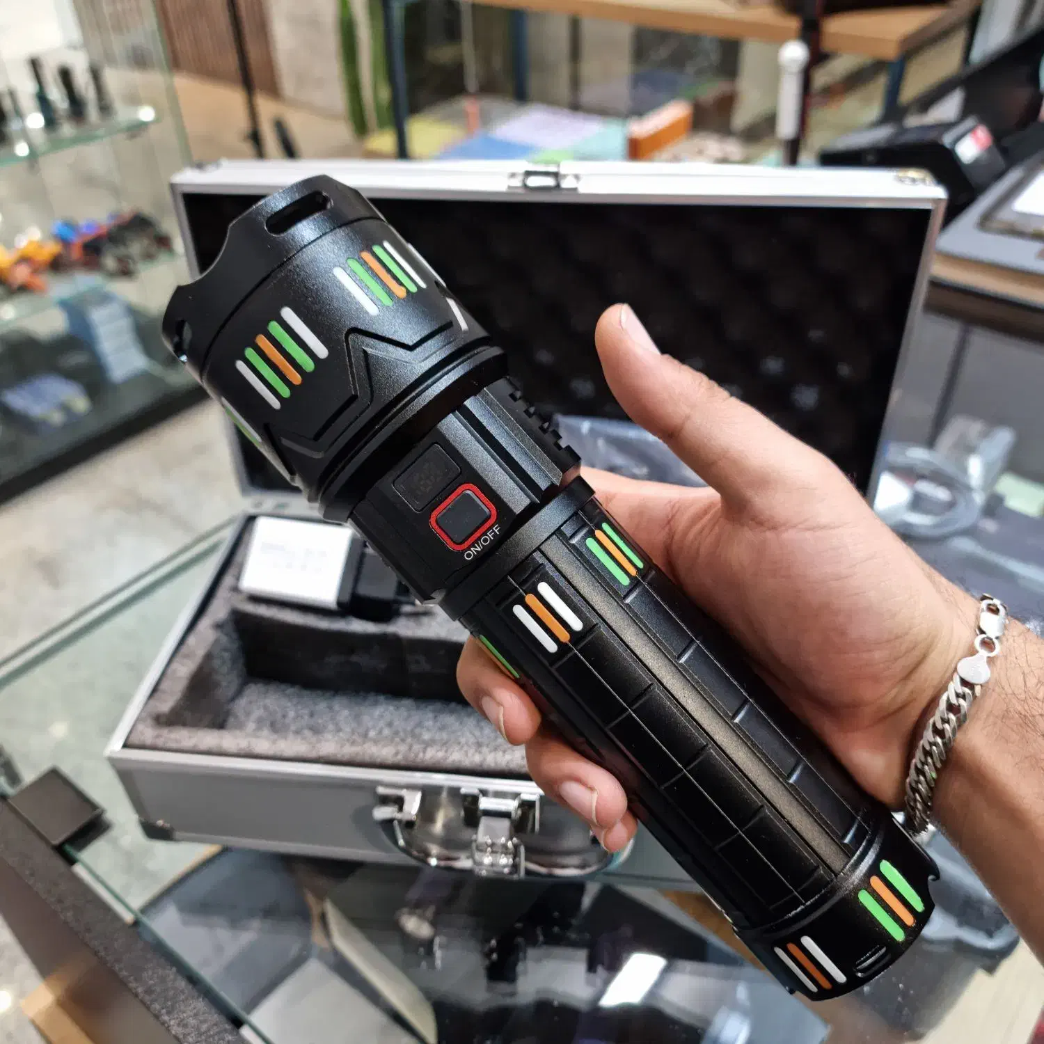 چراغ قوه زوم دور برد لیزری t292 اسمالسان|کوهنوردی و کمپینگ|تهران, لاله زار|دیوار