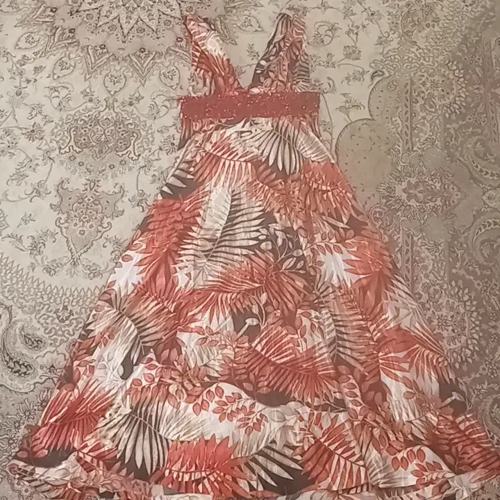 لبلس راحتی و خواب ساتن|لباس|اندیشه, اندیشه فاز ۱|دیوار