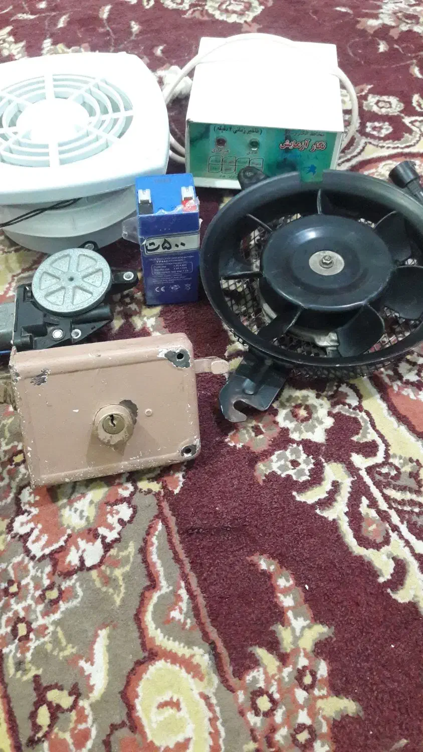 یه تعداد وسایل فن|پنکه و تصفیه‌کنندهٔ هوا|زاهدان, |دیوار