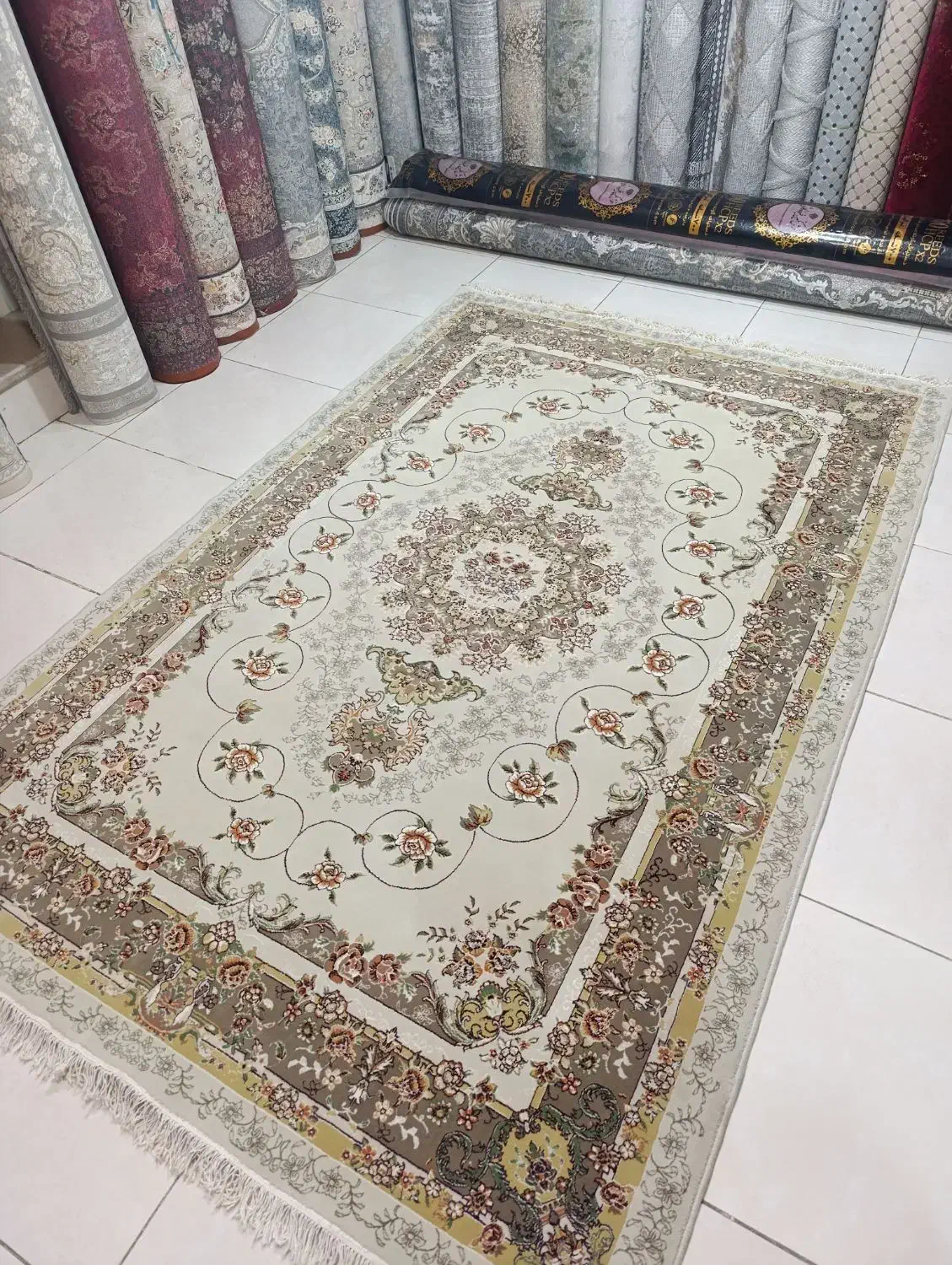 یک جفت فرش 6 متری کارکرده سالم 500شانه|فرش|قزوین, |دیوار