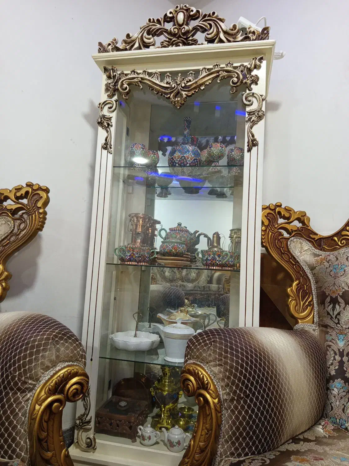 بوفه کاملاتمیز،پشتی ونشیمن درحدنو|بوفه، ویترین، کنسول|بندر ماهشهر, |دیوار