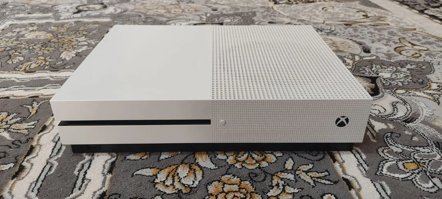 Xbox One S 1T|کنسول، بازی ویدئویی و آنلاین|شیراز, غدیر شمالی|دیوار