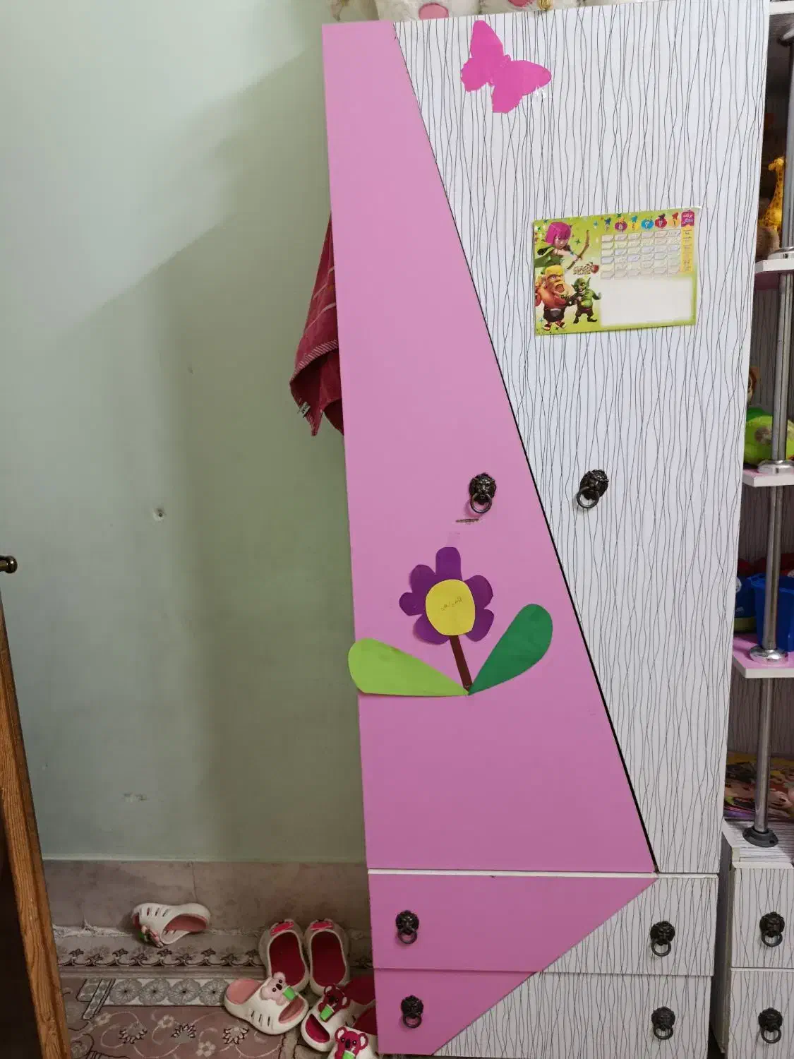 کمد لباس و چوب رختی بچگانه|اسباب و اثاث بچه|زاهدان, |دیوار