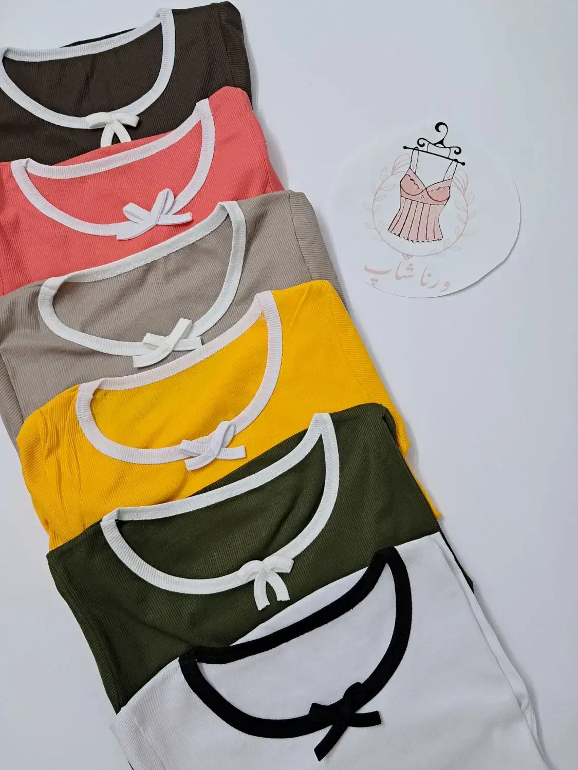 کراپ|لباس|مشهد, هنرور|دیوار