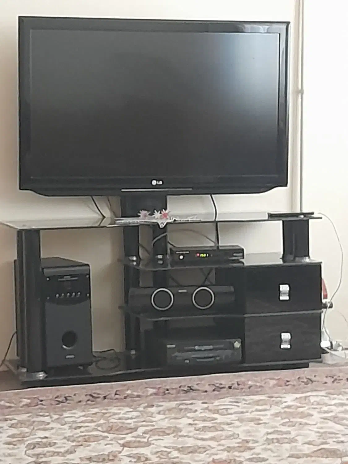 میزو تلوزیون ۴۲ اینچ|تلویزیون و پروژکتور|هشتگرد, فاز ۱ مهستان|دیوار