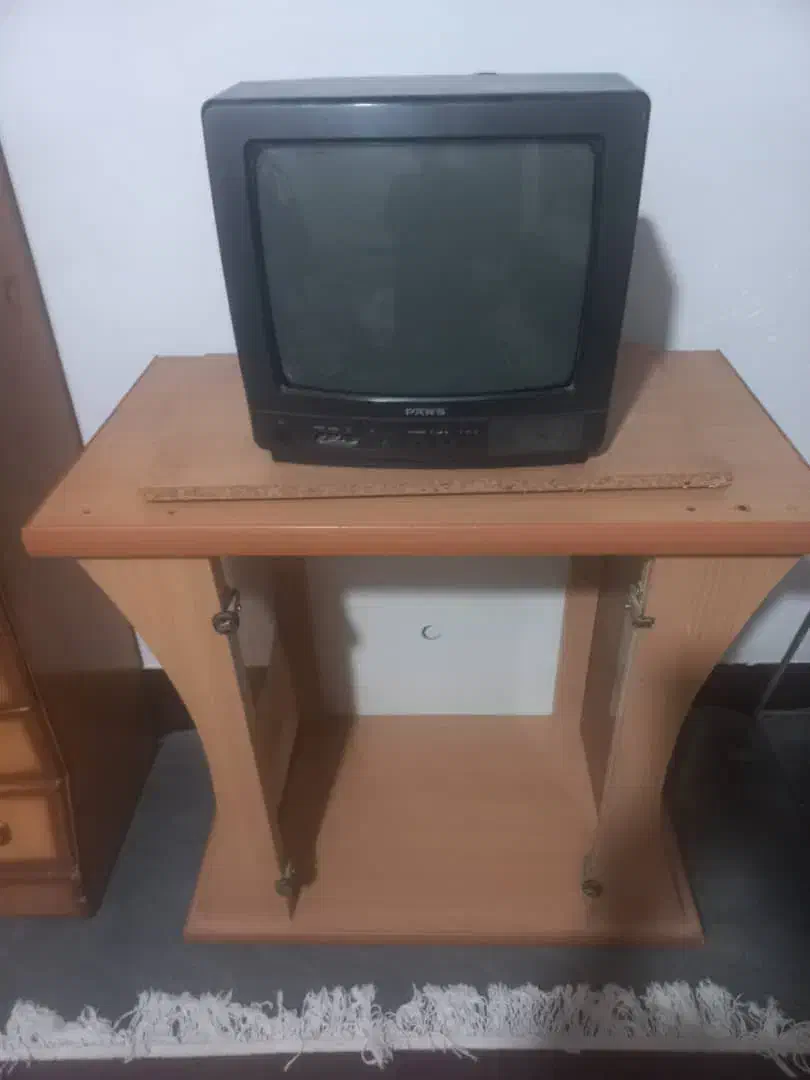 تلویزیون و میز ان|تلویزیون و پروژکتور|فیروزآباد (فارس), |دیوار