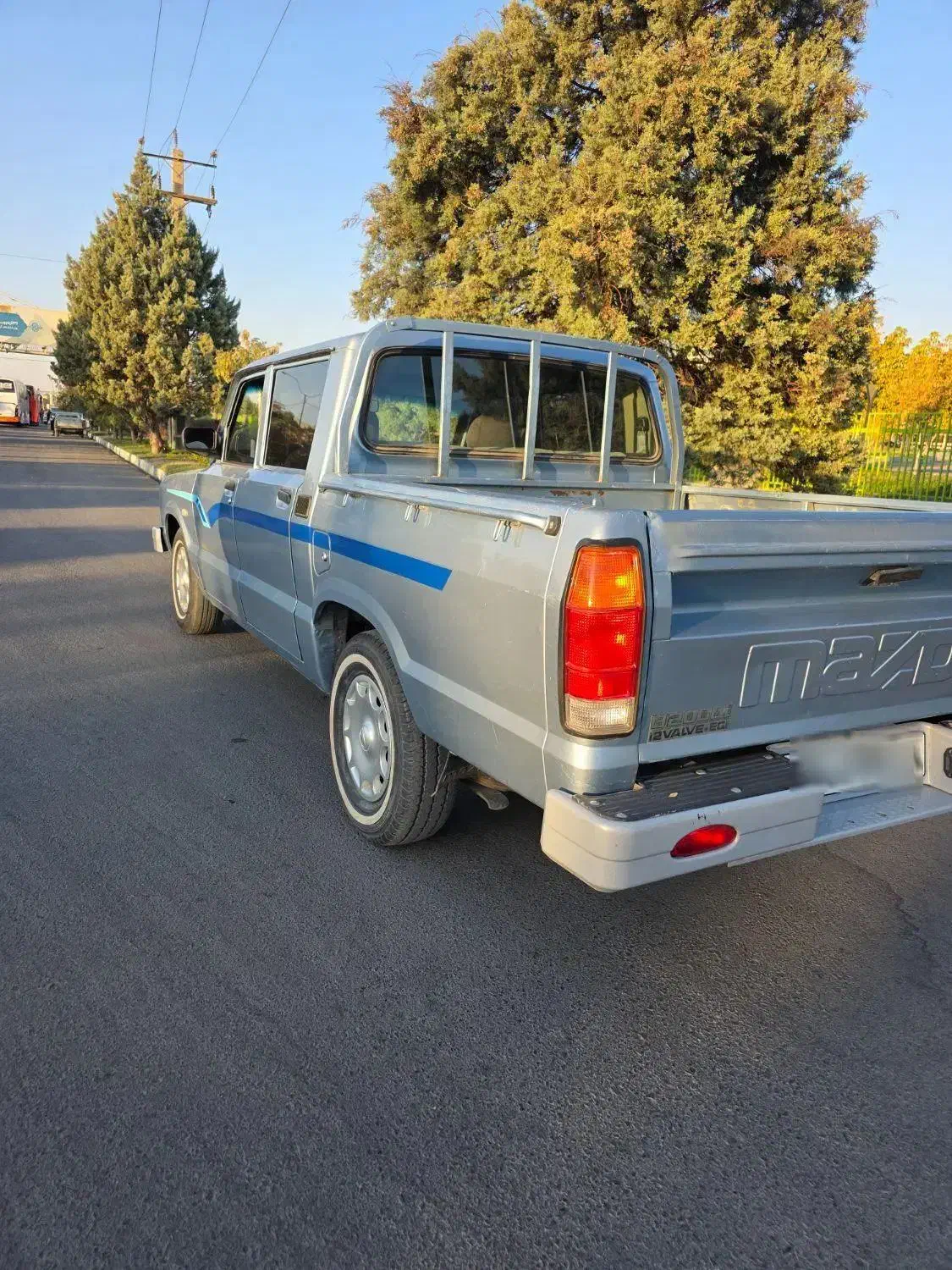 وانت مزدا ۹۱ بدون رنگ|خودرو سواری و وانت|همدان, |دیوار