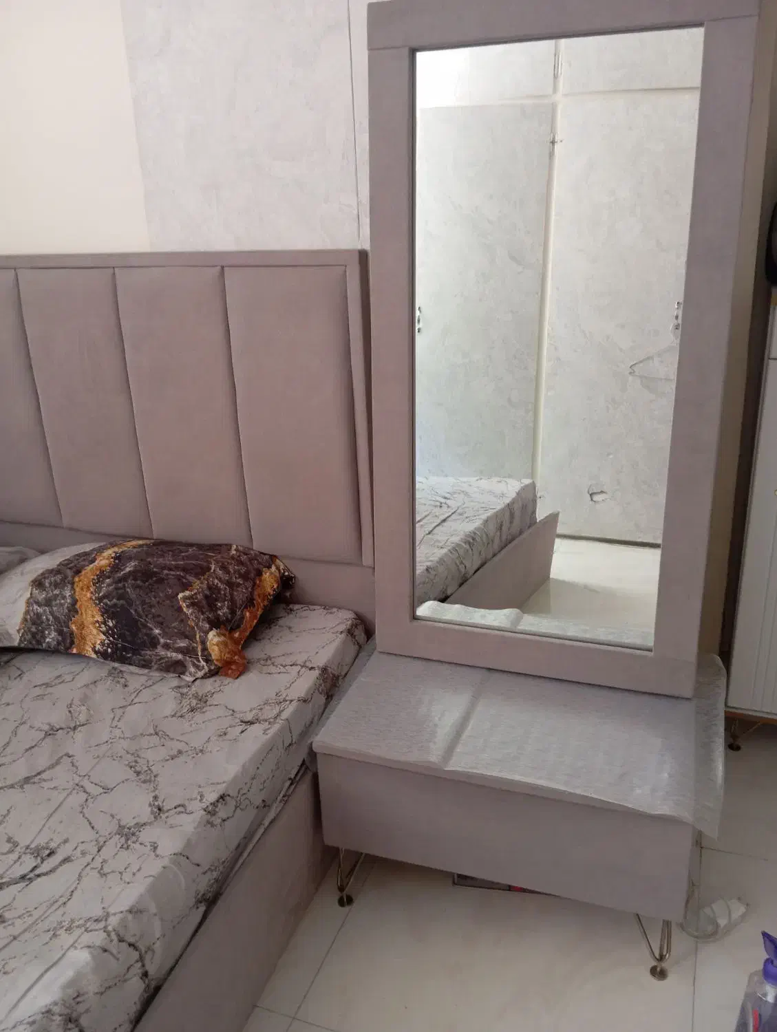 تخت دونفره|تخت و سرویس خواب|تهران, قیام|دیوار