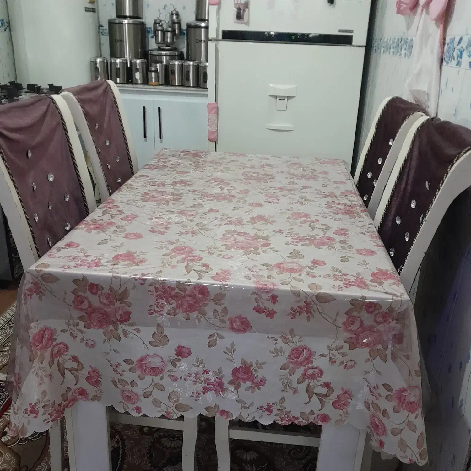 میز غذاخوری|میز و صندلی غذاخوری|قم, شهرک امام حسین|دیوار