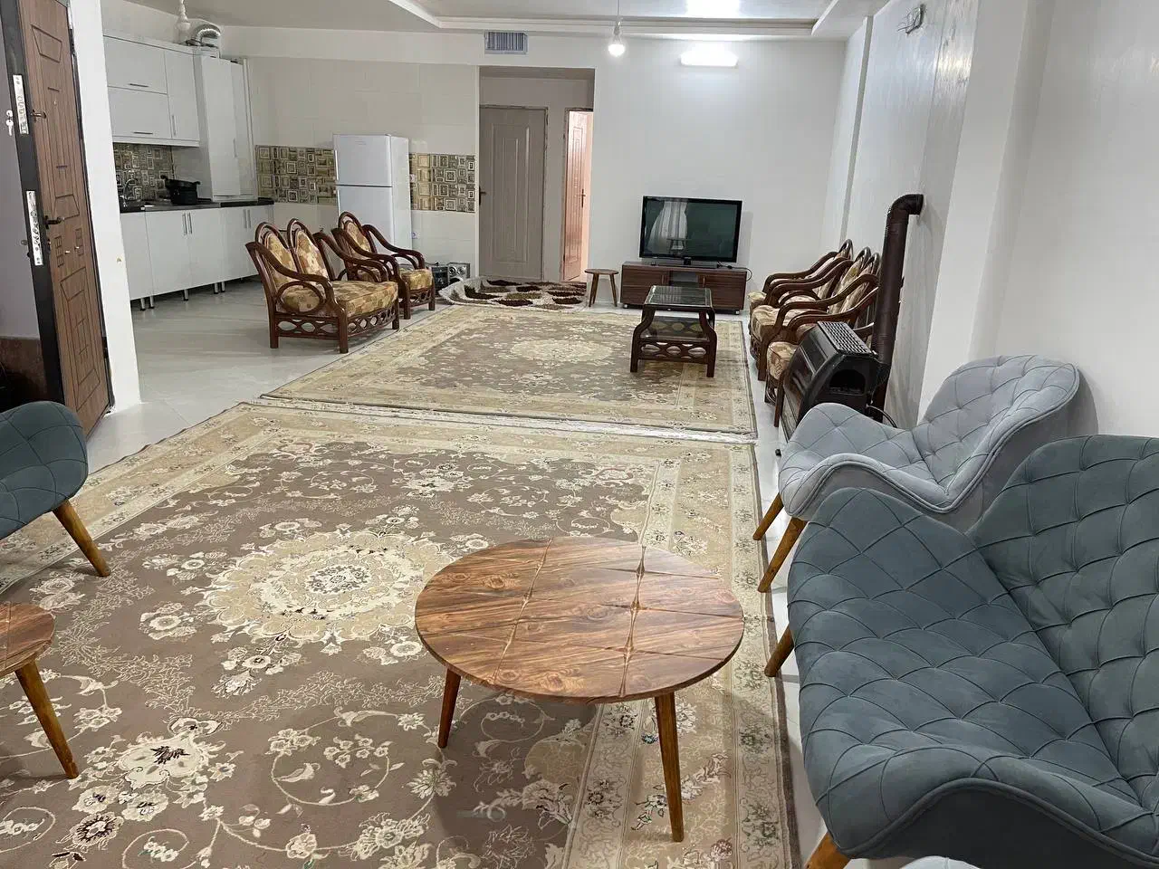 اجاره  رزانه ویلا|اجارهٔ کوتاه‌مدت ویلا و باغ|رشت, سعدی (تختی)|دیوار