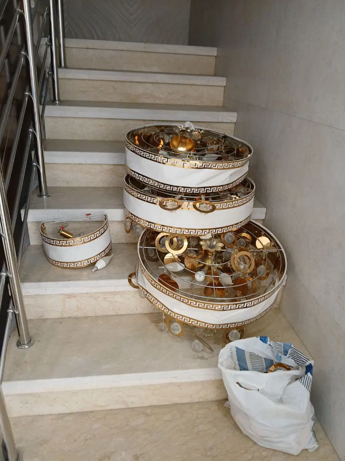 زیرلوستری۳ عدد|لوستر و چراغ آویز|کرج, شهرک علی ابن ابیطالب (کوثر)|دیوار