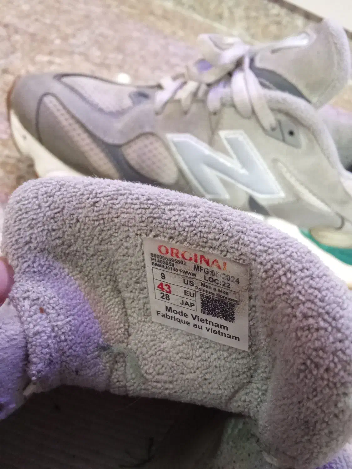 کفش اورجینال|کیف، کفش، کمربند|عجب شیر, |دیوار