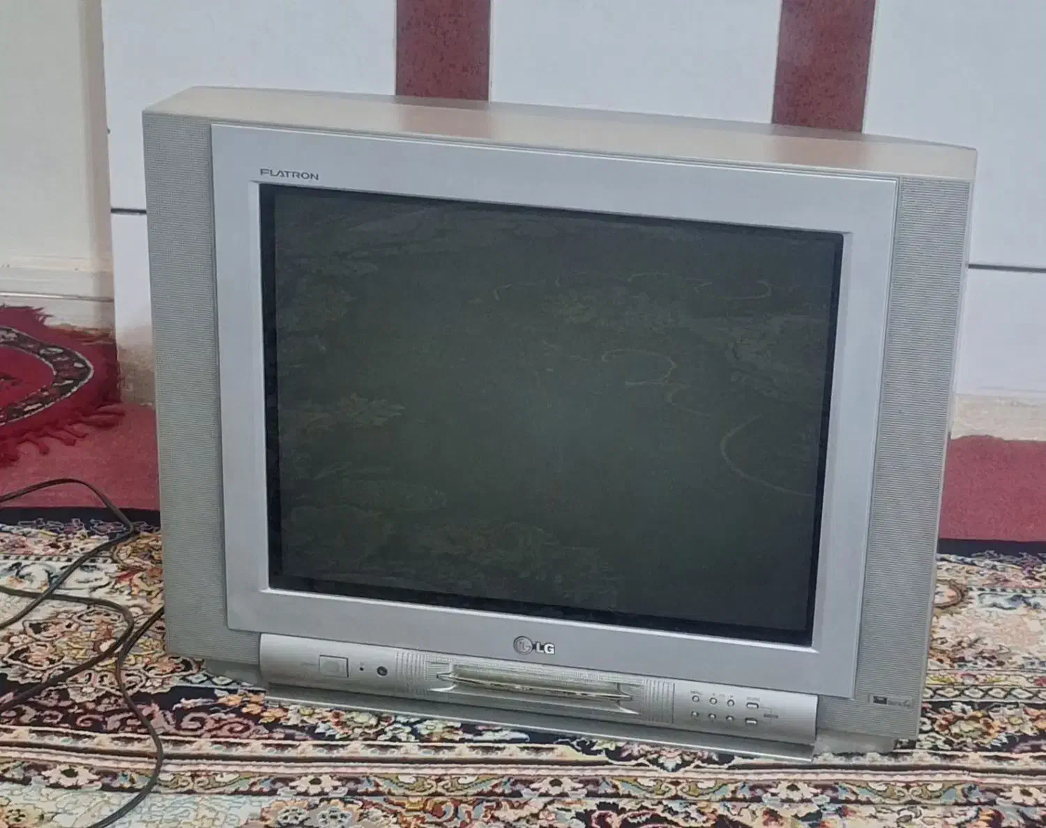 ۲عددتلویزیون۲۱و۱۴ اینچ|تلویزیون و پروژکتور|شوش, |دیوار