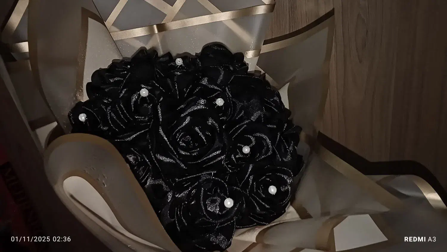 گل روبانی|گل مصنوعی|زابل, |دیوار